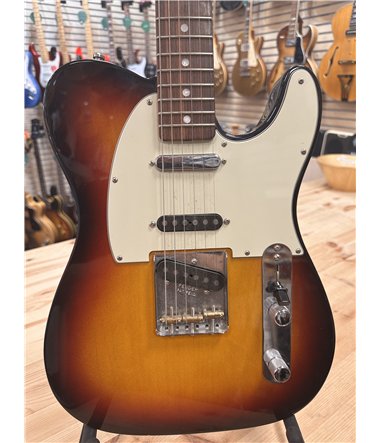 Fender Telecaster  Hot Rod 60s , 2014 , Serie Nr  HR000775 , 3 -colour sunburst , Mint Condition , Hard Case ,  Mikbeskrivning l