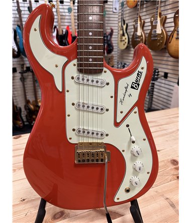 Burns  Marquee ,   2005  , Serie Nr 5040121 , Fiesta Red , Mint Condition , Kuriosa Inköpt ny på Harris Musik Mölndal