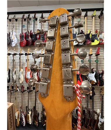 Fender Stratocaster XII  , 1994  , Serie nr  T 0608842 , 12 strängad , 3 colour  Sunburst , Mint Condition , Made in Japan