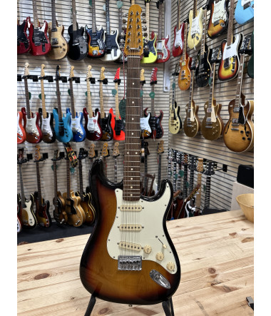 Fender Stratocaster XII  , 1994  , Serie nr  T 0608842 , 12 strängad , 3 colour  Sunburst , Mint Condition , Made in Japan