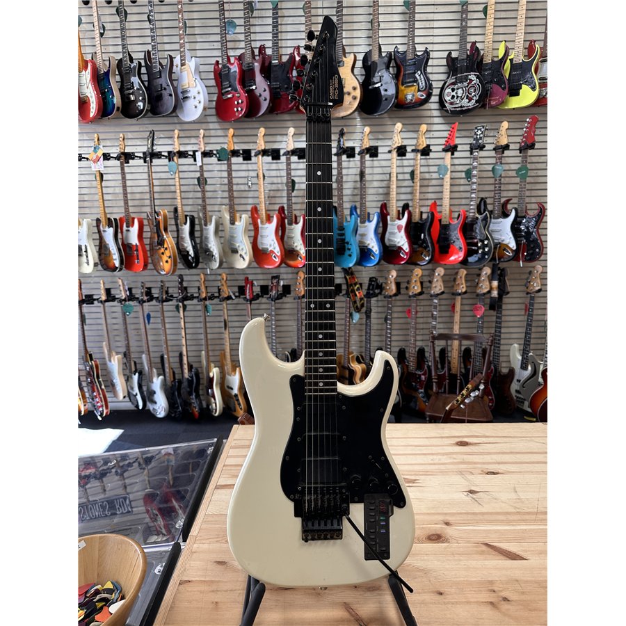 Casio PG-380 – Legendarisk Gitarr + Synth!