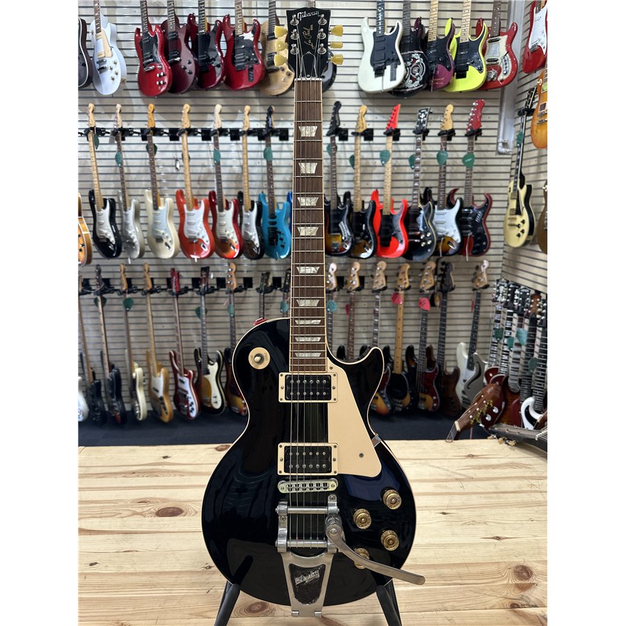 Gibson Les Paul Standard – 2011 – Ebony – Bigsby – Mint Condition