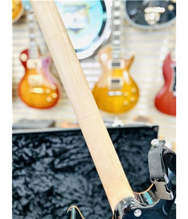 Suhr Modern Quilt Maple