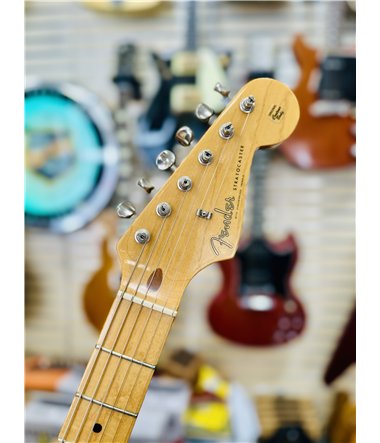 Fender Stratocaster -57RI -86, Signed by Hank Marvin