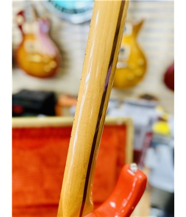 Fender Stratocaster -57RI -86, Signed by Hank Marvin