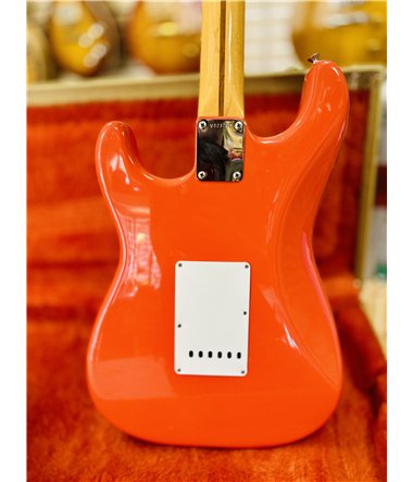 Fender Stratocaster -57RI -86, Signed by Hank Marvin