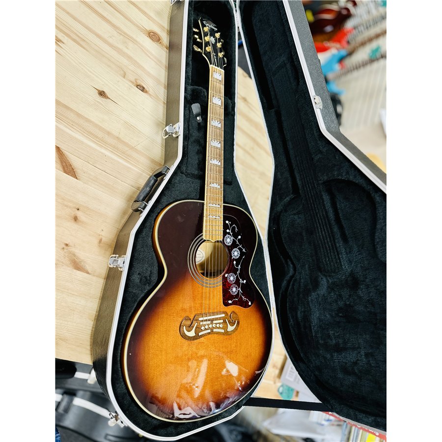 Epiphone EJ200/VS med icke originalcase Epiphone EJ200/VS med icke originalcase