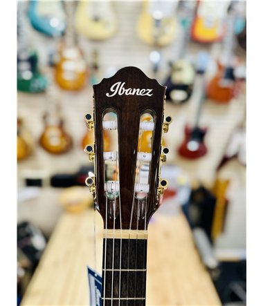 Ibanez AEG50-NT Liten lackspricka